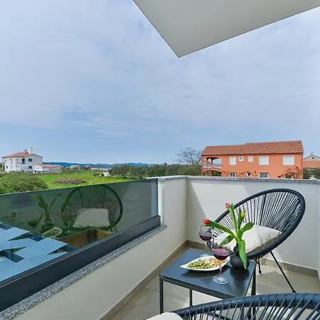 Luxury Jomani With Heated Pool * Bibinje