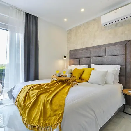 Luxury Jomani With Heated Pool * Bibinje