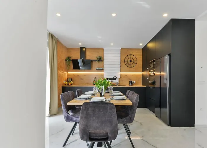 Luxury Jomani With Heated Pool Villa Bibinje