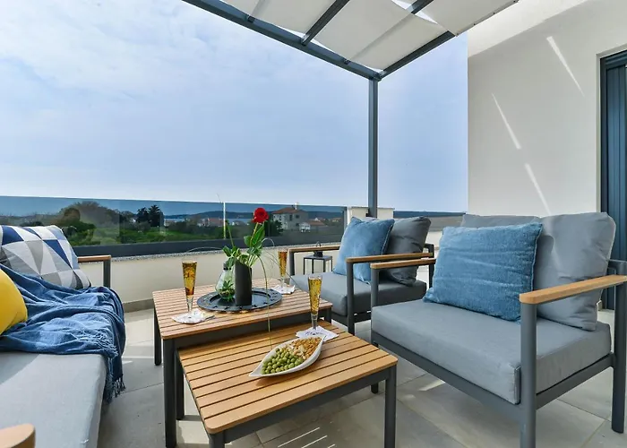 Luxury Jomani With Heated Pool Villa Bibinje