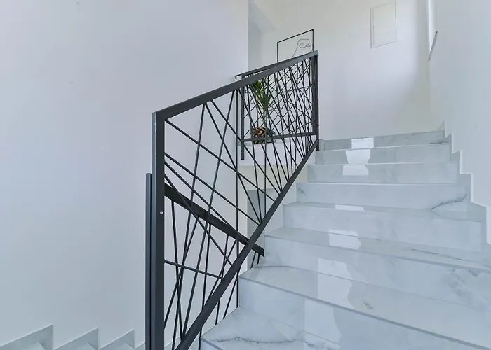 Luxury Jomani With Heated Pool Villa Bibinje