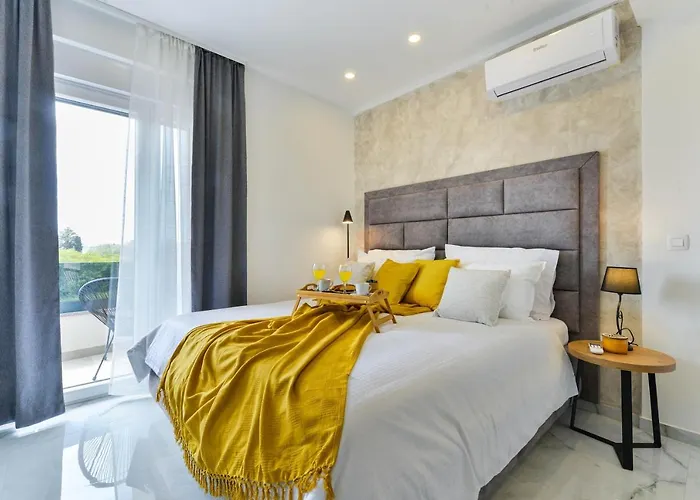 Luxury Jomani With Heated Pool * Bibinje