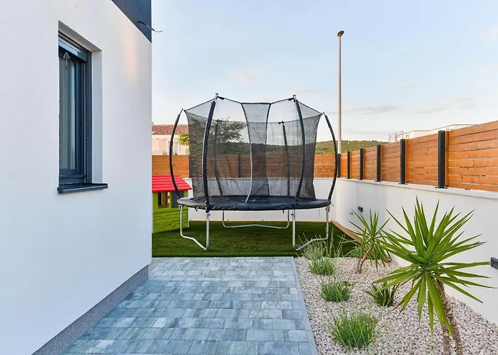 Villa Luxury Jomani With Heated Pool Bibinje