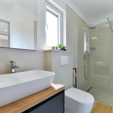 Villa Luxury Jomani With Heated Pool Bibinje